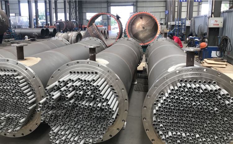 titanium clad tubesheet